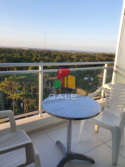 Hermoso apartamento con garaje y bajos gastos comunes