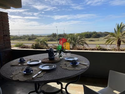 Apartamento en venta Primera linea de playa Brava de 3 dormitorios- Punta del Este