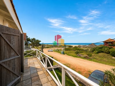 Excelente Casa de 4 Dormitorios con Piscina y Parrillero en Montoya, La Barra