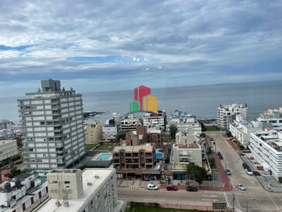 Apartamento en venta en Peninsula, 2 dormitorios y 2 garajes