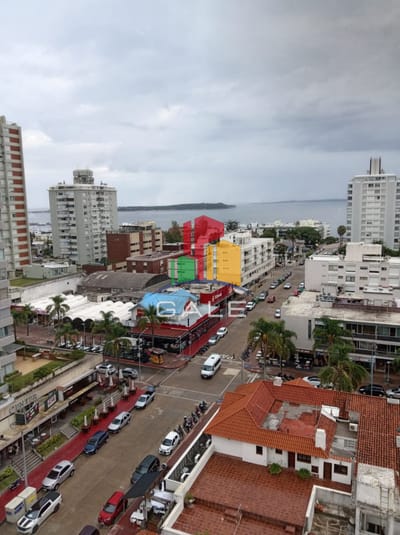 Venta apartamento dos dormitorios punta del este peninsula edificio Michelangelo