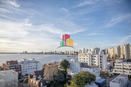 Vende departamento de 3 dormitorios con vista al Puerto, Punta del Este
