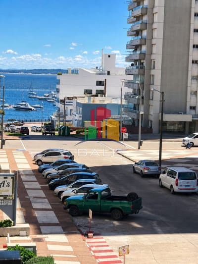 Apartamento en venta en Peninsula, Punta del Este de  2 dormitorios