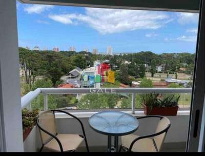 En venta apartamento de 2 dormitorios en Jardines de la Sierra, en Punta del Este