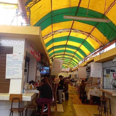 EN VENTA PUESTO DE MERCADO SANTIAGO APOSTOL RUBRO COCINA