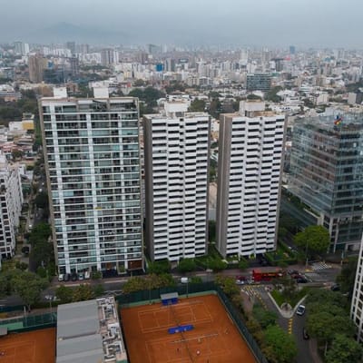 Departamento Remodelado con Vista Al Golf de San Isidro
