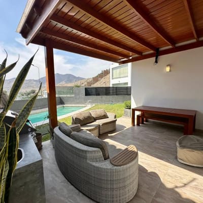 Casa con Acabados de Lujo en Sol de La Molina Cerca Al Colegio Lord Byron