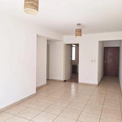 Se Vende Departamento en La Calera de Monterrico Surquillo