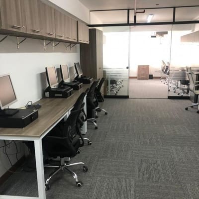 Oficina Amplia en Centro de Miraflores