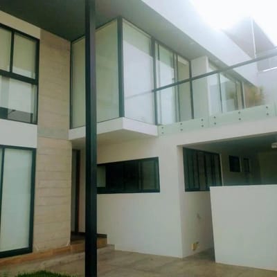 CASA INDEPENDIENTE EL GOLF 500 M2 - TRUJILLO