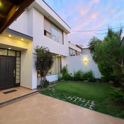 SE VENDE CASA EN SAN BORJA