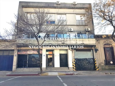 VENTA DE LOCAL IDEAL PARA DEPOSITO DE MERCADERIA.