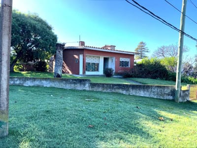 VENTA CASA 2 DORMITORIOS CON 450 M2 DE TERRENO