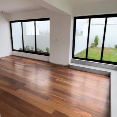 Amplio departamento duplex con  terraza y piscina
