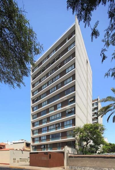Departamento Flat  dormitorios  cochera con deposito  Super centrico