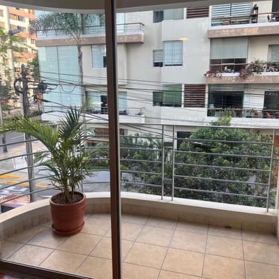 Se vende departamento  dormitorios
