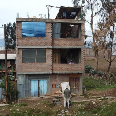 Casa de 4 pisos cerca a la  Av Esperanza, El Tambo