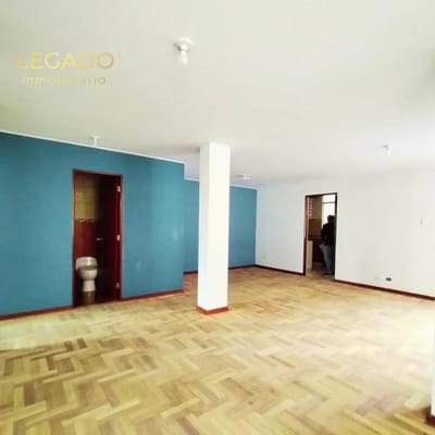 Departamento en  venta en Surco limite con Barranco