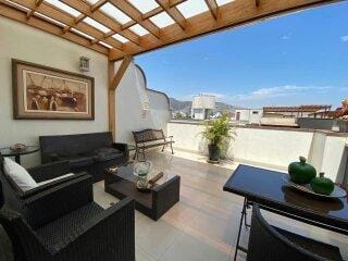 Lindo Penthouse con  cocheras  depsitos