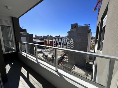 Alquiler Apartamento 1 Dormitorio piso alto semi equipado luz natural amenities Tres Cruces Montevideo
