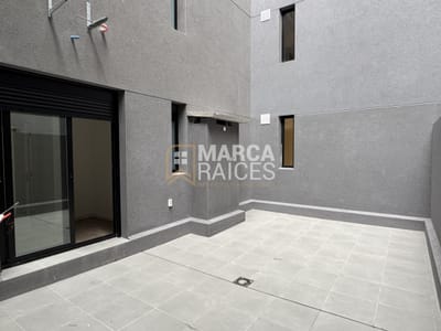 Venta Apartamento 1 Dormitorio a estrenar con patio y garage Cordon Montevideo