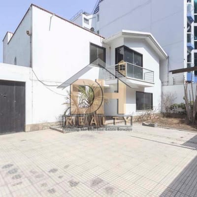 VENTA DE CASA Y/O TERRENO  RESIDENCIAL 562M2  AV PARQUE SUR _ SAN ISIDRO
