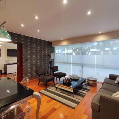 San Isidro · $1600 · 100 m² · 2 Dorm. · 1 Cochera