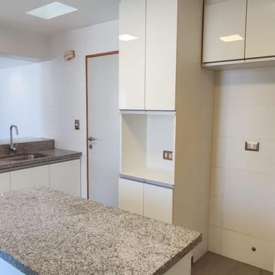 Santiago de Surco · $124,000 · 89 m² · 2 Dormitorios · 1 Cochera
