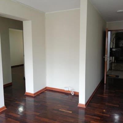 ALQUILO OFICINA ADMINISTRATIVA 3er PISO, EN 33 DE AV AVIACION, SAN BORJA