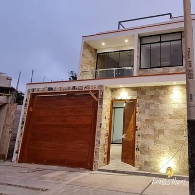 Casa con Piscina : Urb Los Nogales