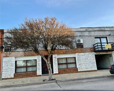 Venta casa de 4 dormitorios en el centro de la ciudad , Tacuarembó.