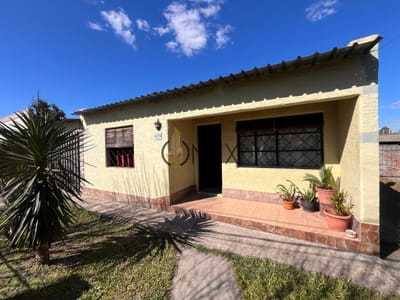 CASA EN VENTA CERCA DE COMPLEJO DEPORTIVO
