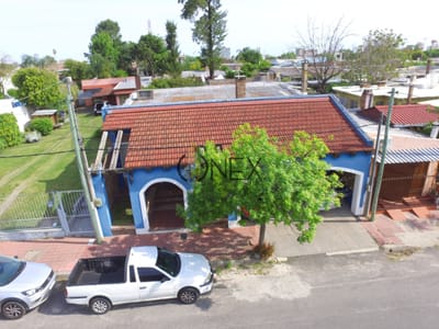 DOS BUENAS PROPIEDADES EN UN PADRON EN VENTA PAYSANDU
