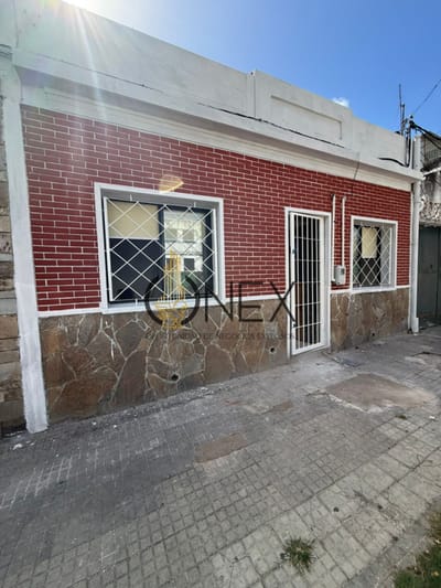 Se vende casa en barrio Unión , Montevideo.
