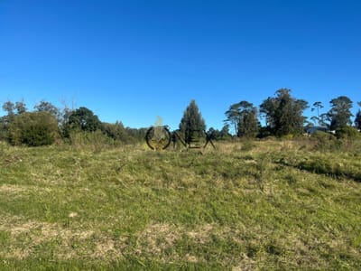 Vendo terreno en Barrio Golf de 1.080 m2 .