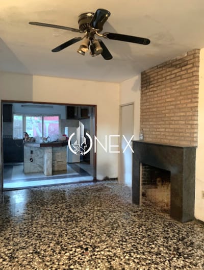 Venta de 3 Casas, más Monoambiente y Local Comercial en Neptunia Sur.