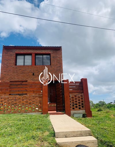 Venta 2 casas en un mismo terreno Inversión con renta en Pan de Azúcar