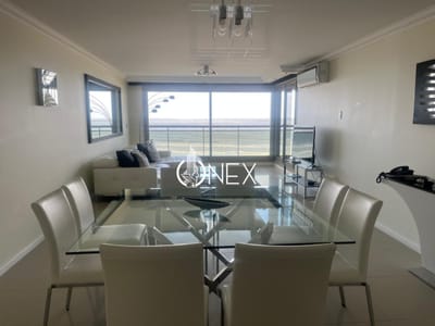 Venta apartamento 3 dormitorios en suite con vista al mar en brava parada 1 , edificio Imperiale 2.