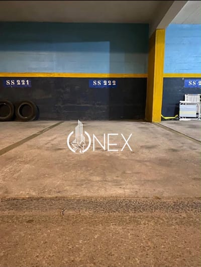 COCHERA EN VENTA EN ZONA DE TRES CRUCES- MONTEVIDEO