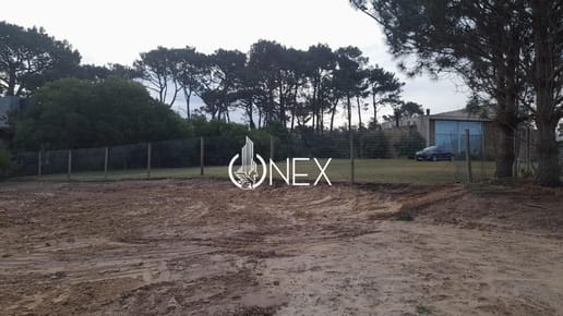 Terreno de 1078m2 en La Barra , Mladonado.