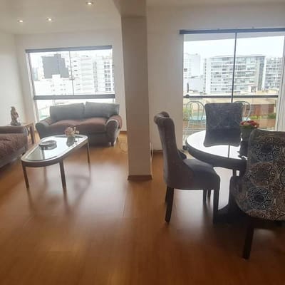 Lindo Depto de  Dormitorios Amoblado m