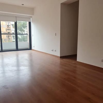 Lindo Departamento de  Dormitorios con Cochera