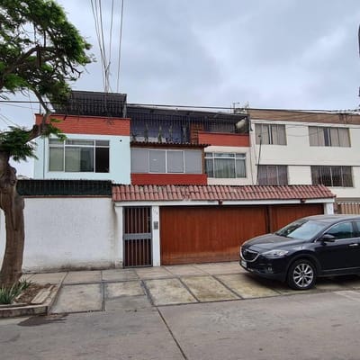 Se Vende Casa de  dormts Mide m At