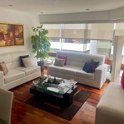 Venta de precioso y acogedor Dpto en calle Los Laureles en San Isidro