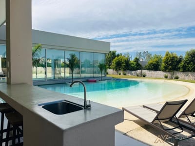 VENTA CASA  EN TAHONA 3 DORMITORIOS
