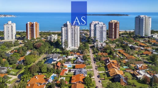 Chalet reciclado a 150 Metros del Mar en Playa Mansa