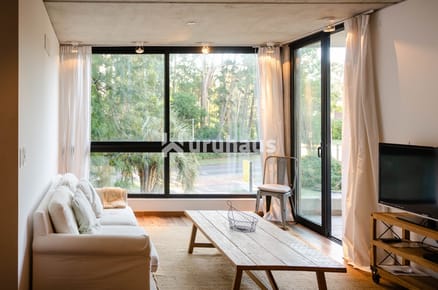 VENTA APARTAMENTO DOS DORMITORIOS PUNTA DEL ESTE EDIFICIO BE HOUSE