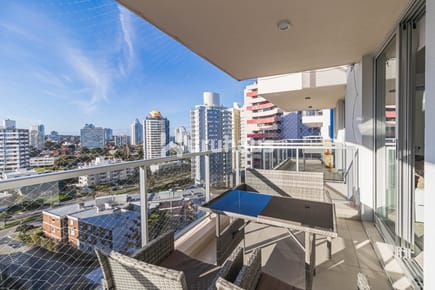 VENTA APARTAMENTO DOS DORMITORIOS PUNTA DEL ESTE EDIFICIO ARENAS DEL MAR
