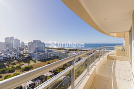 VENTA DEPARTAMENTO CUATRO DORMITORIOS FOREST TOWER 1 PLAYA BRAVA