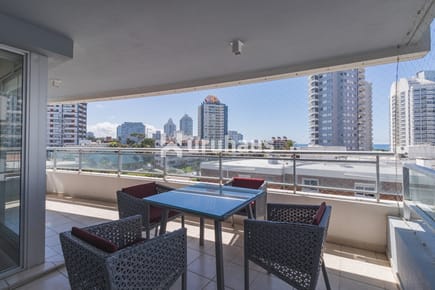VENTA APARTAMENTO TRES DORMITORIOS FOREST TOWER 2 PLAYA BRAVA